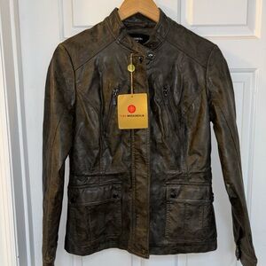 NWT retail $129 size 38 LC Waikiki “Classic” Women's Faux Leather biker Jacket.